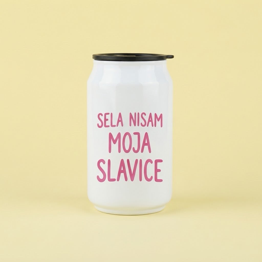 Bela termo limenka sa roze natpisom Sela nisam moja Slavice